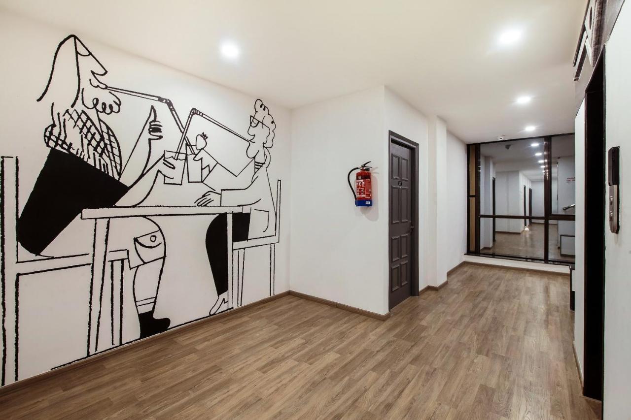 Oyo Townhouse 748 Hotel Parth Paradise Ghaziabad Εξωτερικό φωτογραφία