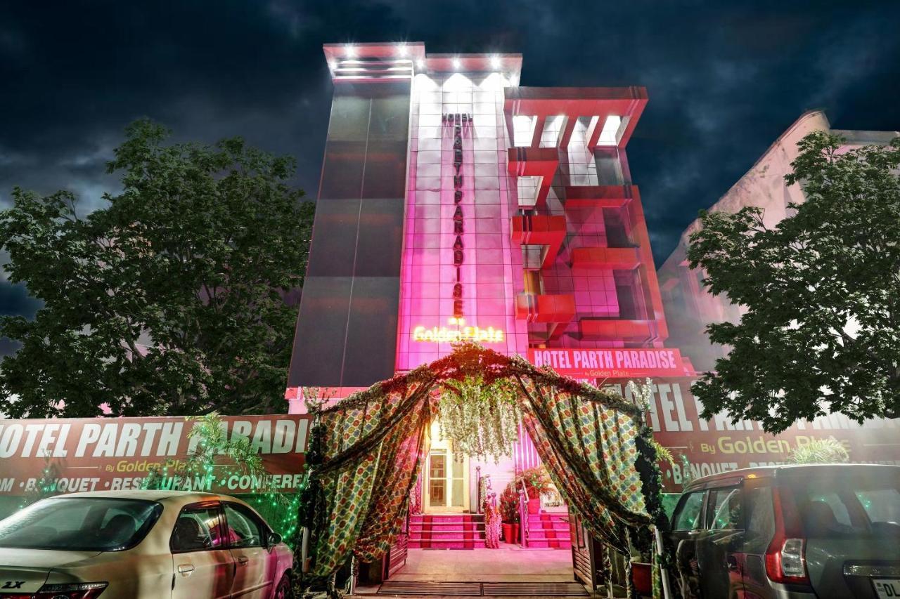 Oyo Townhouse 748 Hotel Parth Paradise Ghaziabad Εξωτερικό φωτογραφία